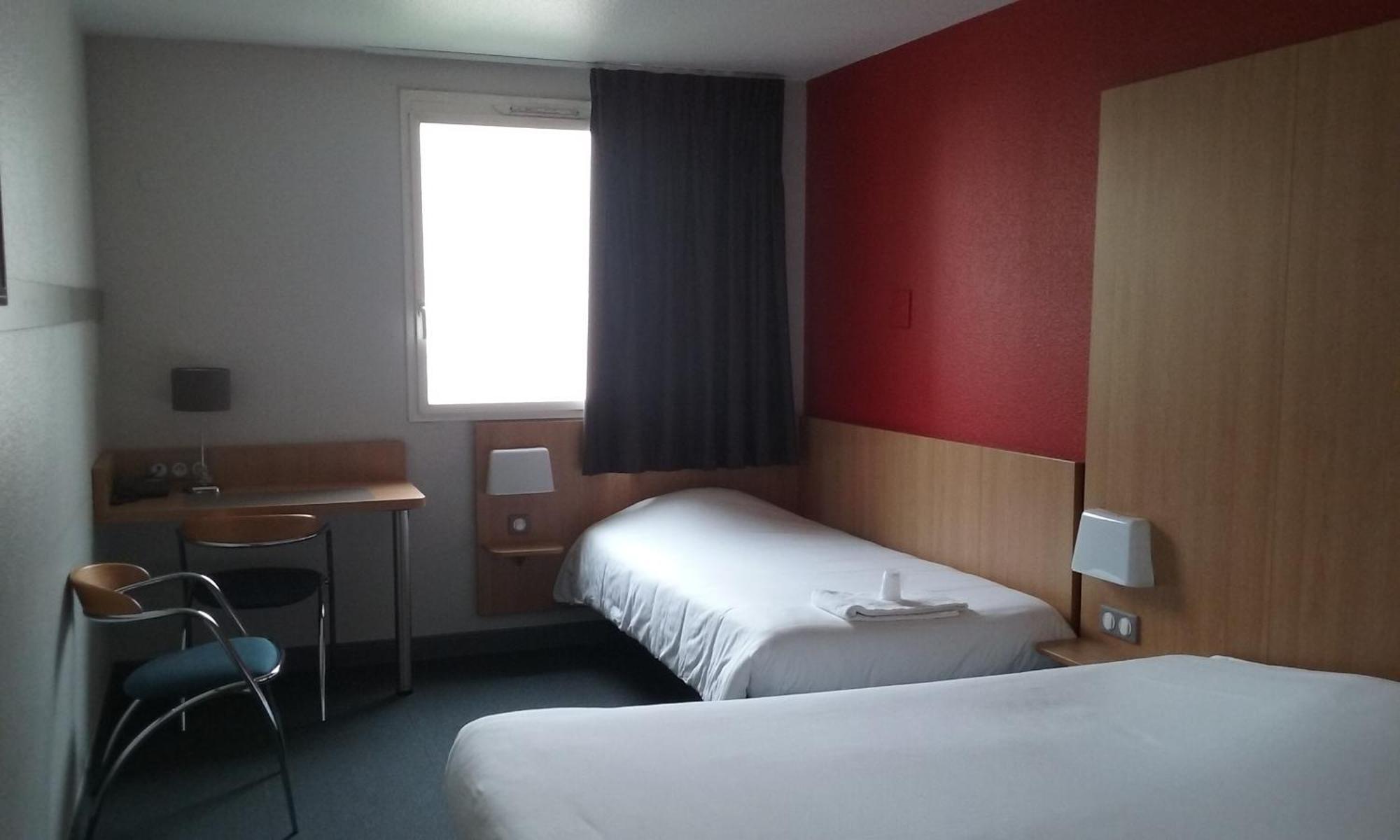 Basic Triple Room
